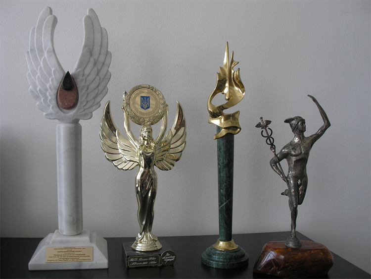 2006 Перемога у Всеукраїнському рейтингу в номінації “Лідери промисловості й бізнесу”